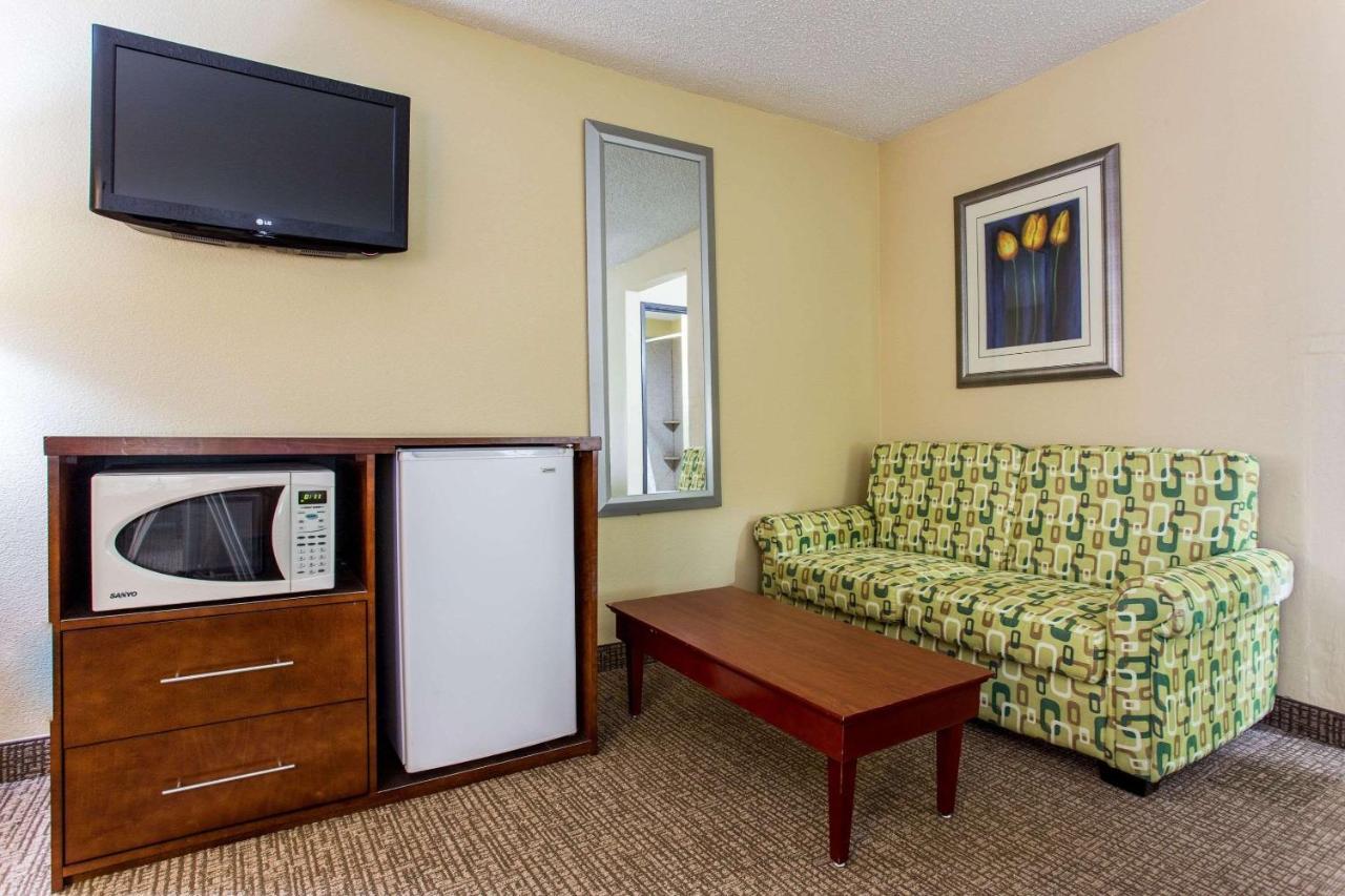 Comfort Inn Columbia-Bush River מראה חיצוני תמונה