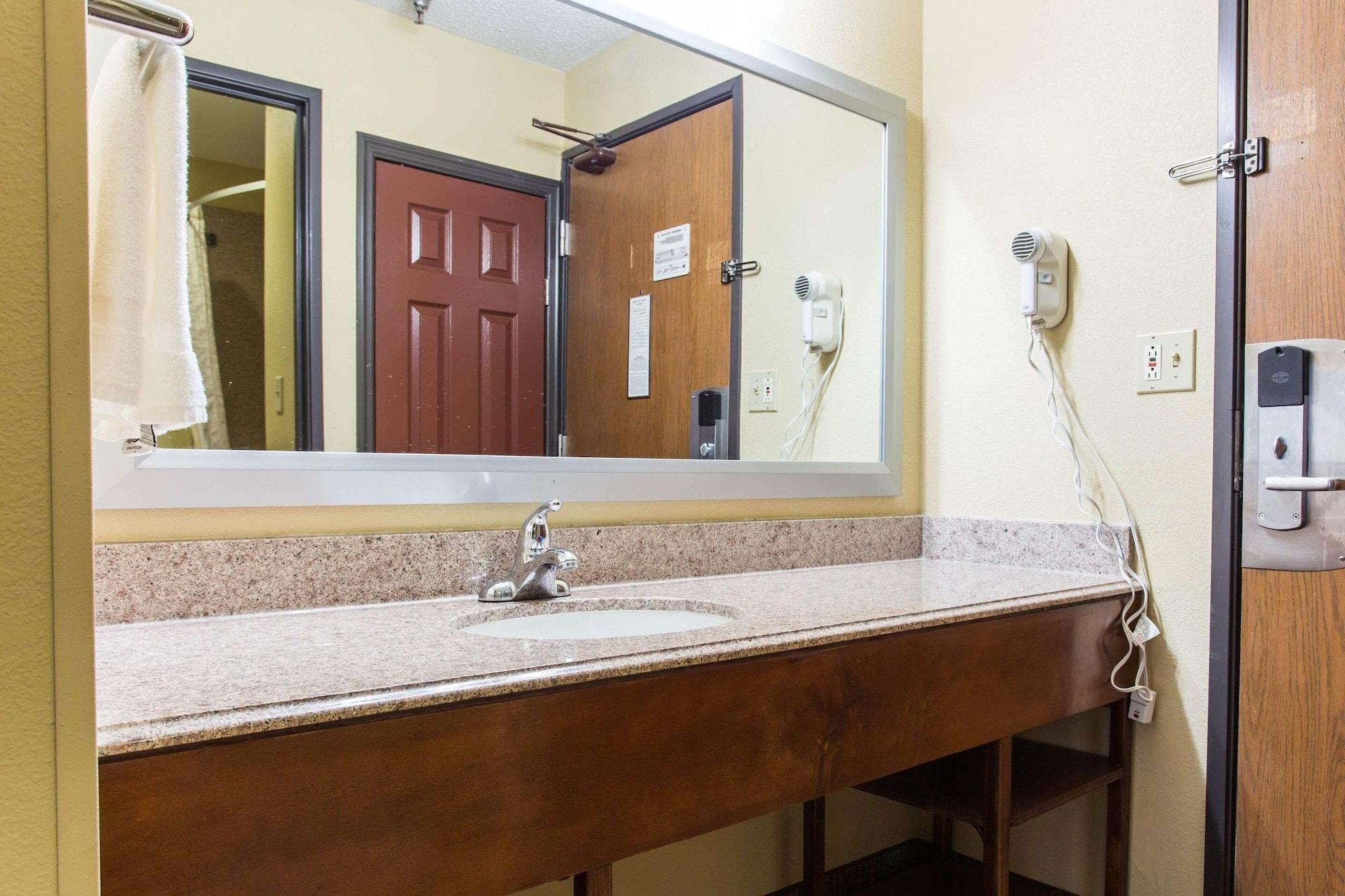 Comfort Inn Columbia-Bush River מראה חיצוני תמונה